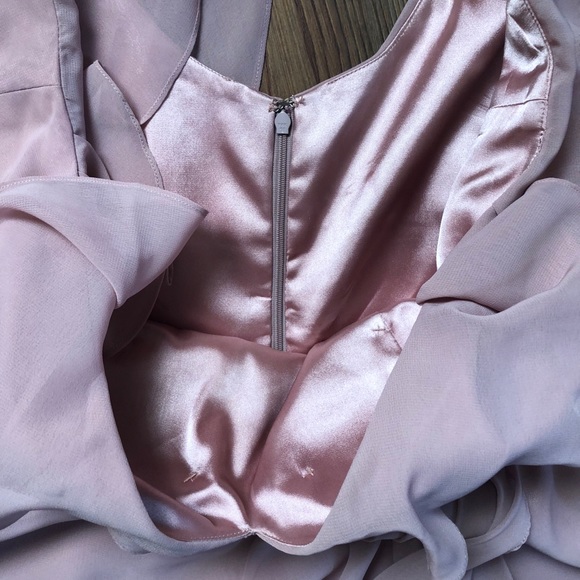 Awei Bridal) mauve formal gown - Picture 3 of 8